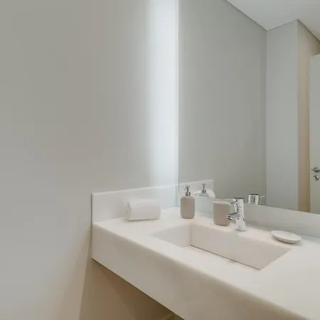 Madeira Palace Ocean Sounds 3 Pools & Ac Apartment *